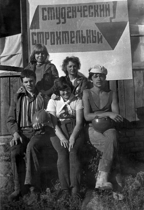 s_19701980_90.jpg