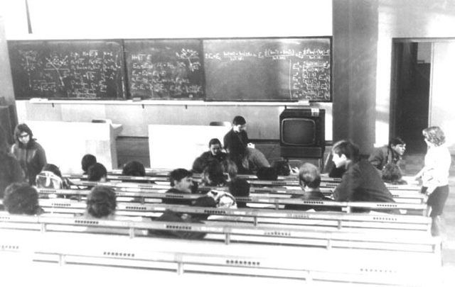 s_19701980_313.jpg