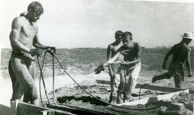 s_19601970_343.jpg