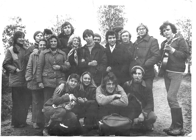 s_19701980_348.jpg