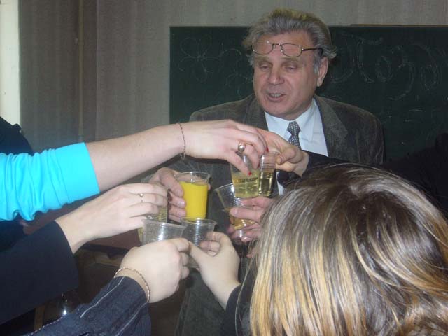 s_2005_352.jpg