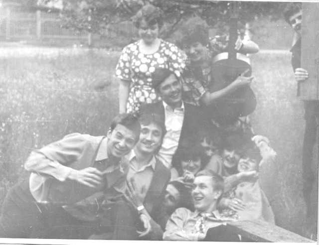 s_19701980_374.jpg