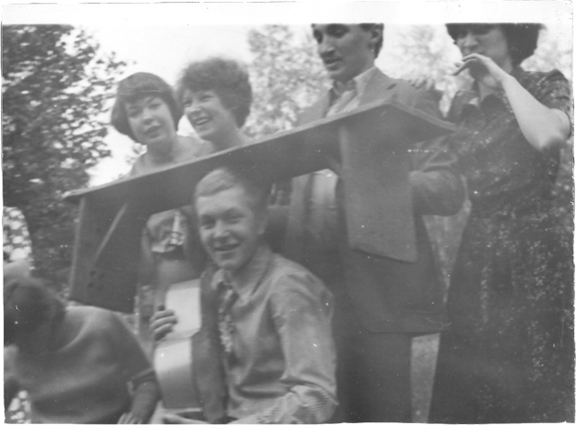 s_19701980_384.jpg