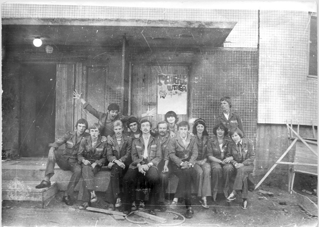 s_19701980_392.jpg