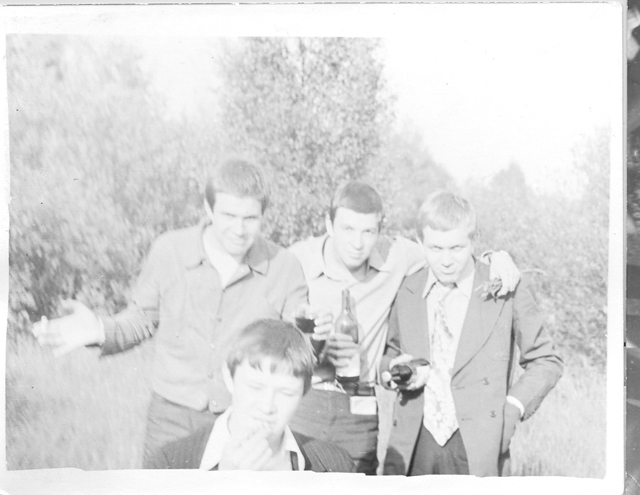 s_19701980_402.jpg