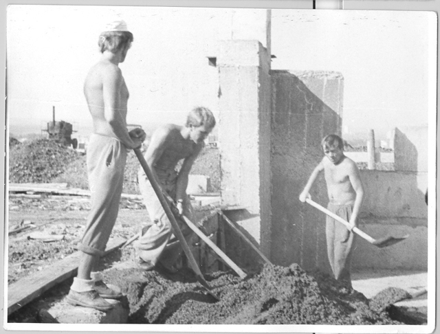 s_19701980_405.jpg