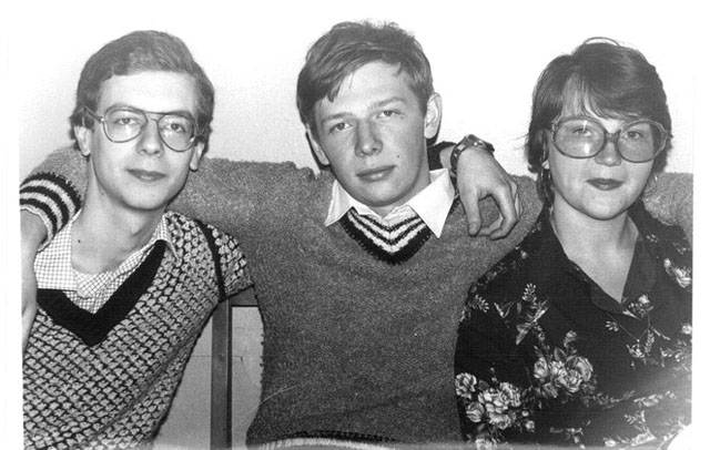s_19811985_712.jpg