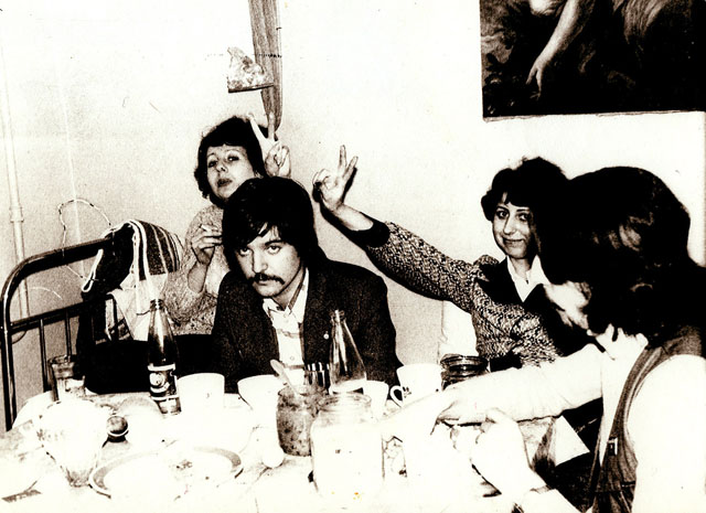 s_19701980_742.jpg