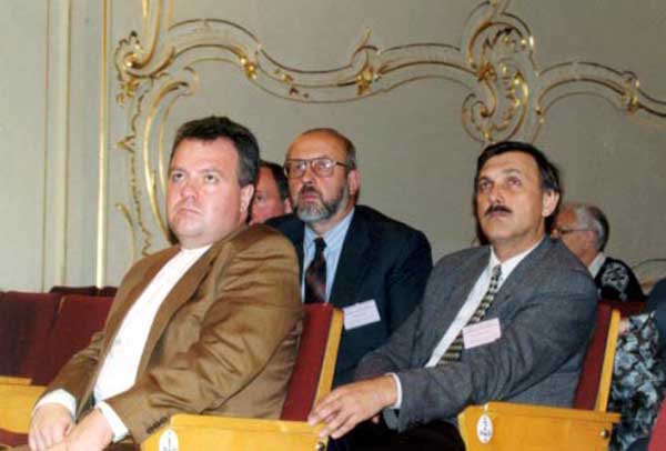 s_19952000_56.jpg
