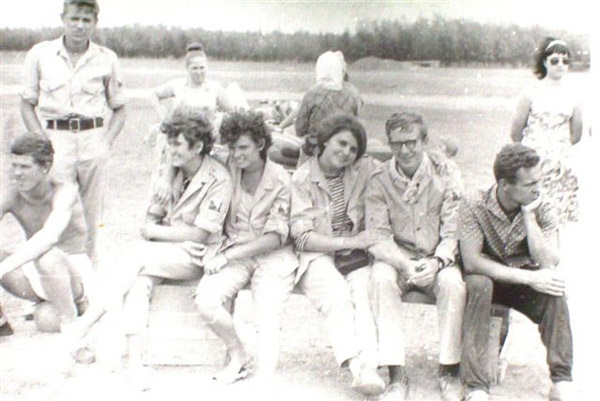 s_19601970_71.jpg