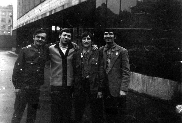 s_19851990_84.jpg